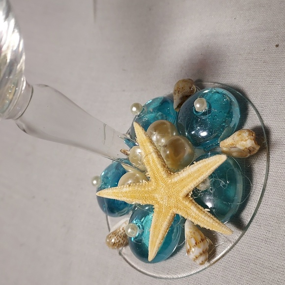 Handmade Shell Art Wine Glasses Dessert Glasses Set of 2 Floral Etched Design - Picture 5 of 8